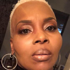 Meet your Posher, Annette